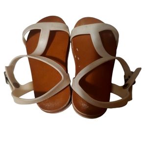 White ish girls sandals 6